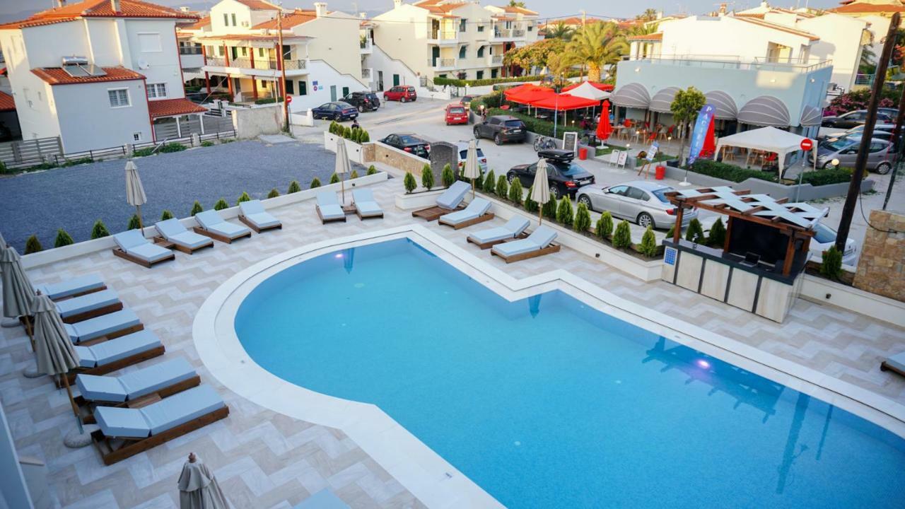 Agnes Deluxe Hotel Пефкохори Екстериор снимка