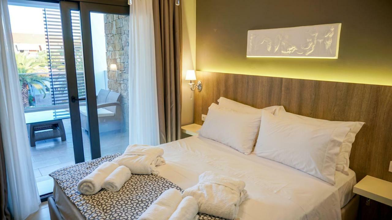 Agnes Deluxe Hotel Пефкохори Екстериор снимка