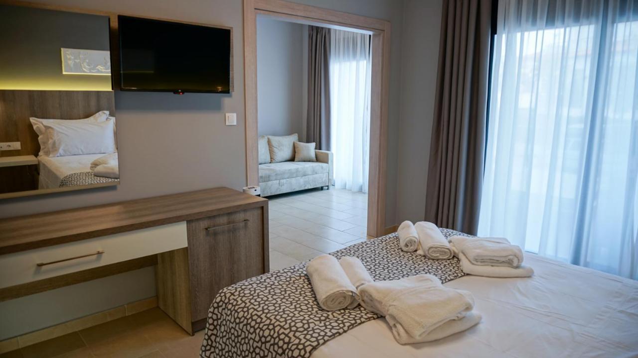 Agnes Deluxe Hotel Пефкохори Екстериор снимка